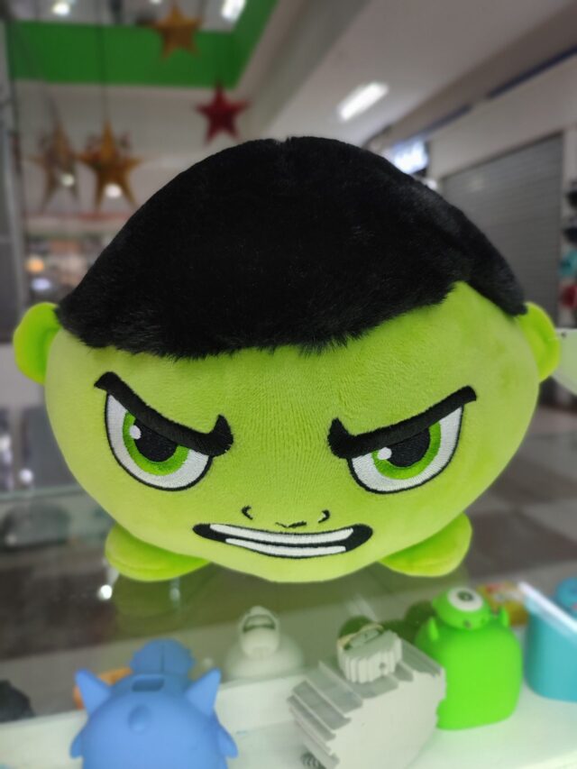 Alcancía de Peluche Musical Hulk